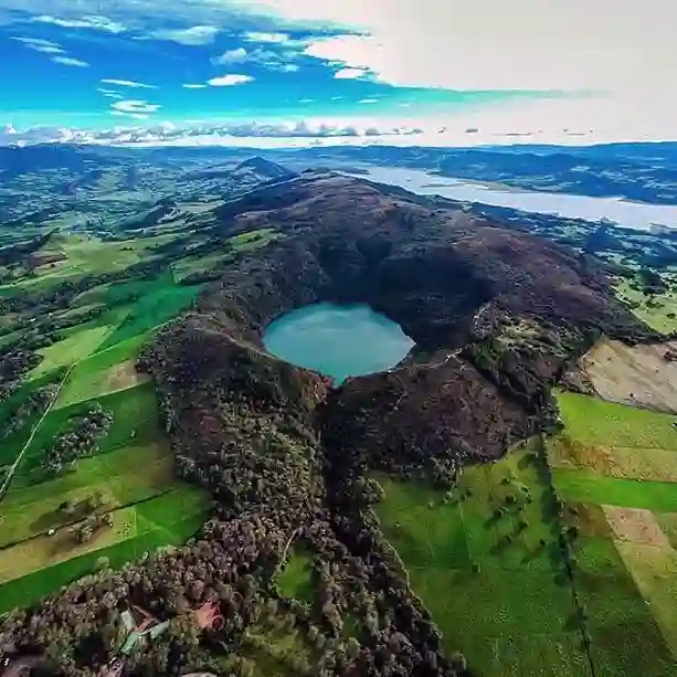 Panorama-Laguna-de-Guatavita